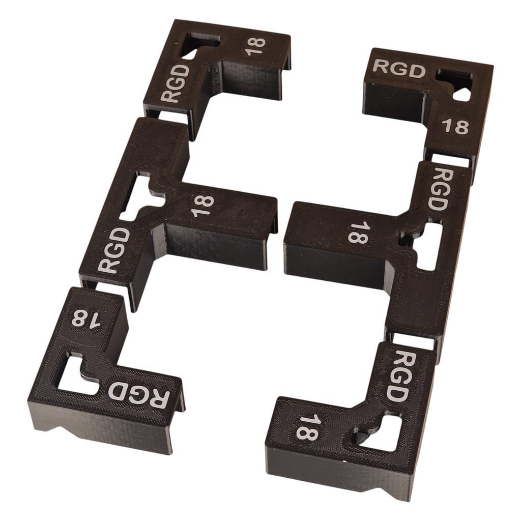 Set of mounting brackets for 18mm thick furniture carcasses